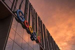 Acţiunile Alphabet au crescut cu 7%, după vânzări peste aşteptări raportate pentru Google